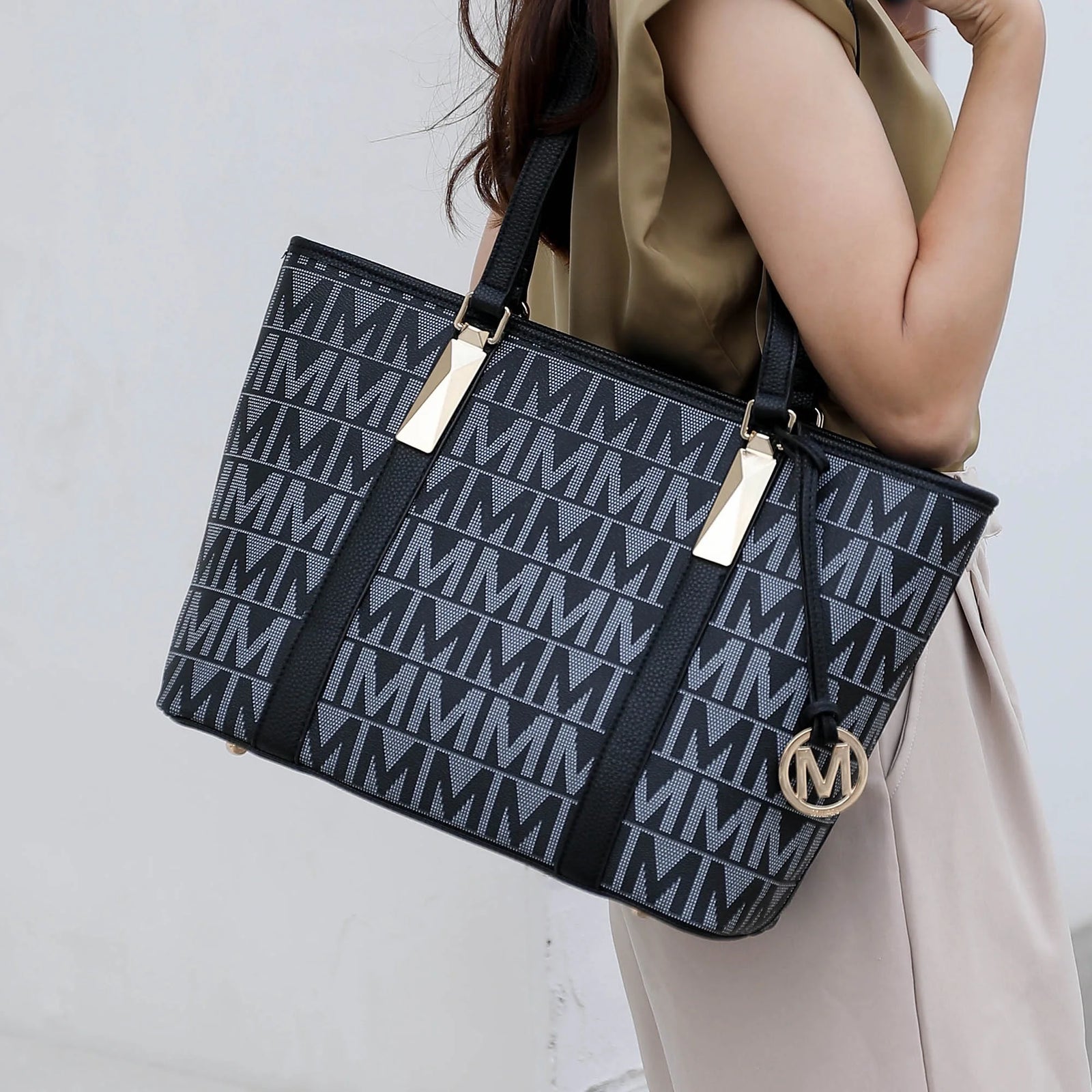 by Mia K. Marimar Women'S Tote Bag with Pouch and Wristlet, Signature 4 Piece Set - Chocolate Brown